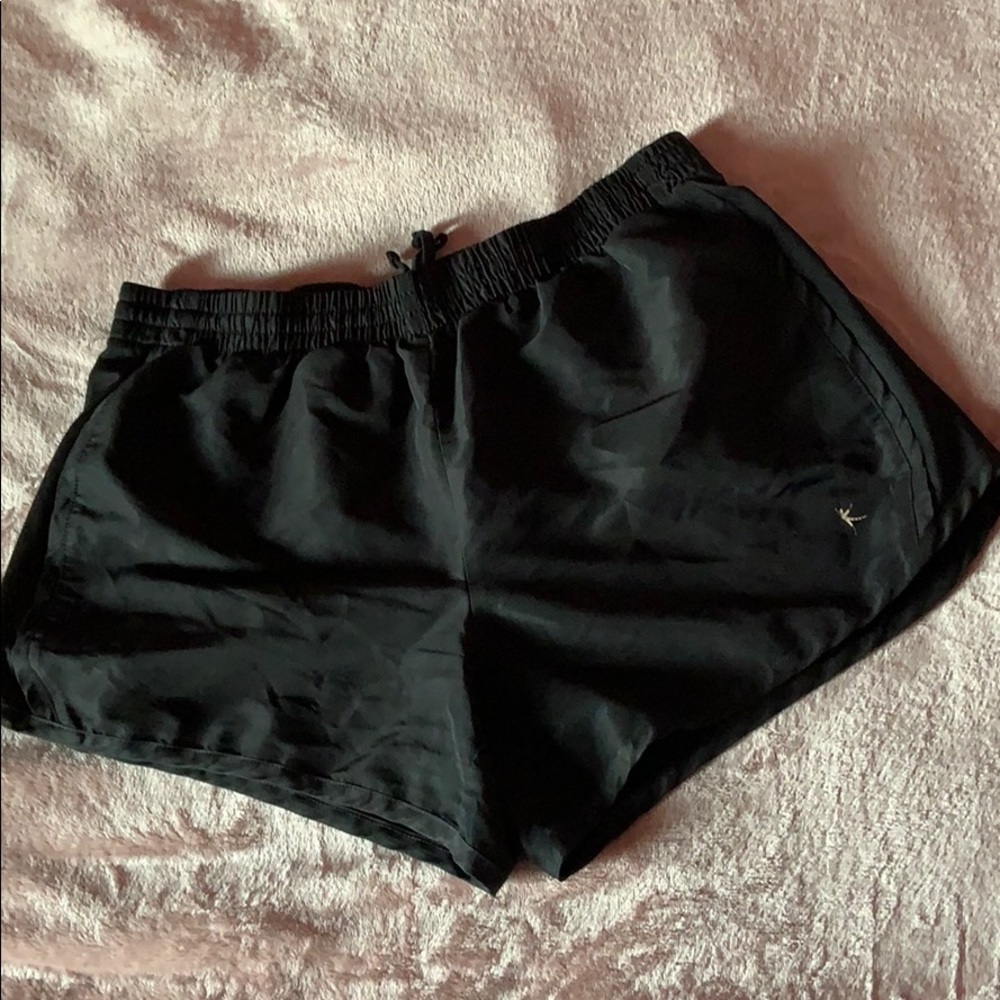 Black Danskin shorts 🤸🏽‍♂️